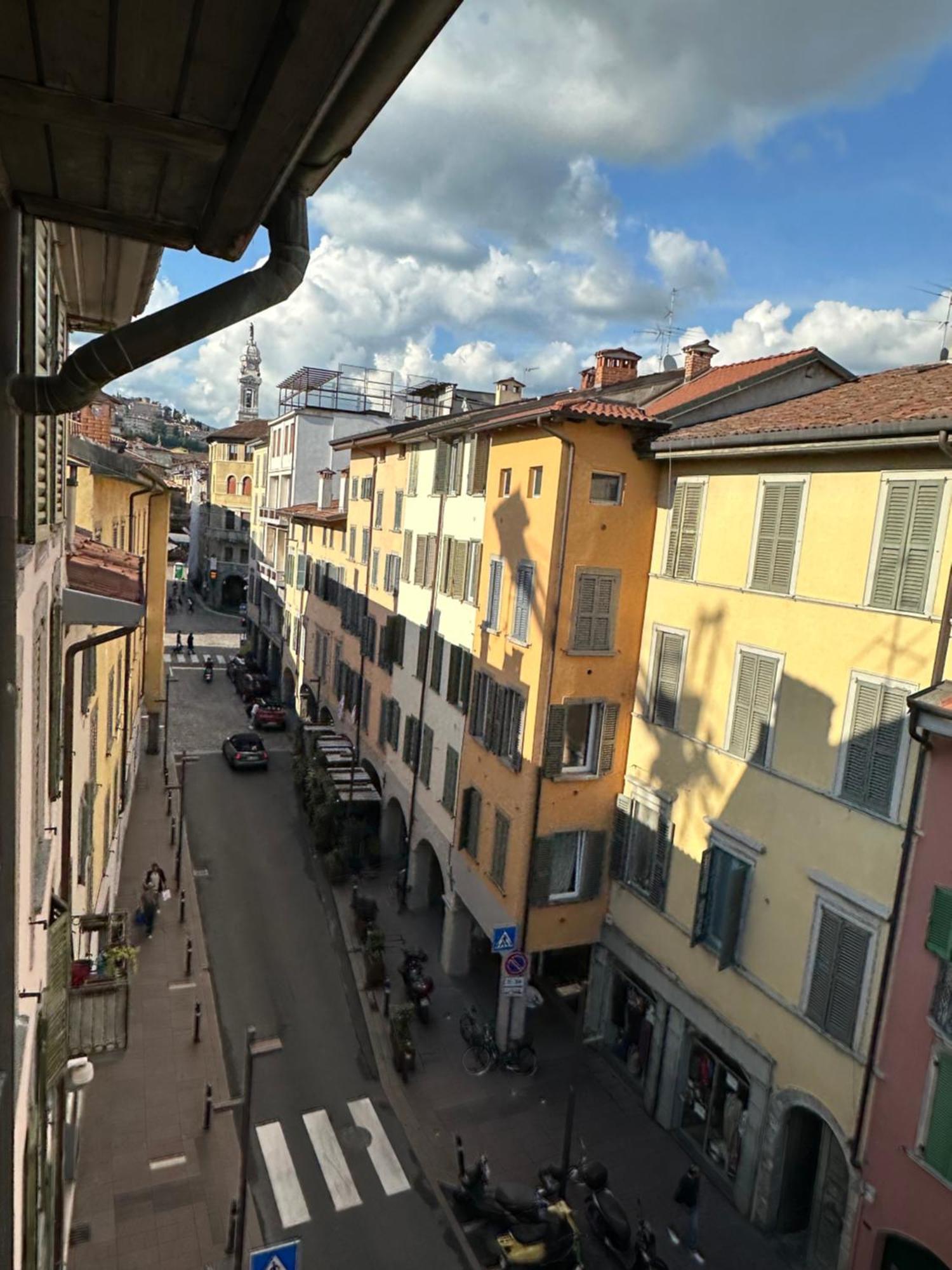 La Mansardina Di San Leonardo Lägenhet Bergamo Exteriör bild